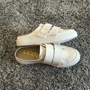Ccocci sneakers size 7.5
